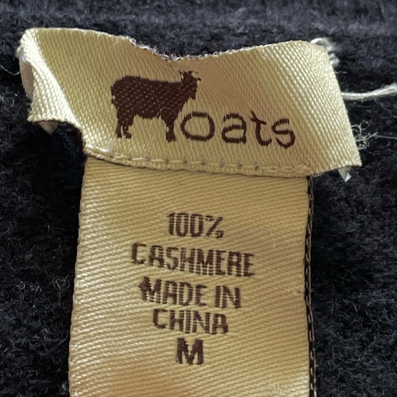 Black V-neck, cashmere sweater with detailed trim - Picture 2 of 5